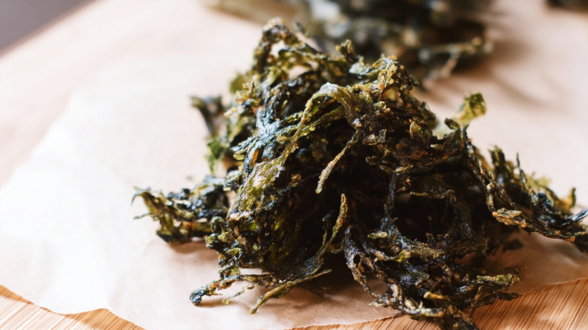 Фото блюда: Оладьи из морской капусты с нежной серединой и хрустящей корочкой