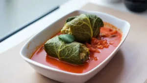 Фото блюда: Овощные голубцы с савойской капустой: как приготовить вкусное блюдо