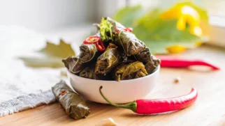 Фото рецепта: Пикантная долма с ярким огненным вкусом