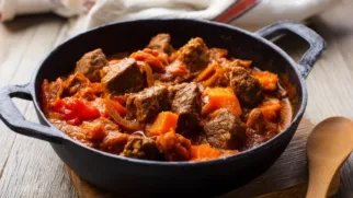 Фото рецепта: Нежное грузинское рагу с ароматом уцхо сунели