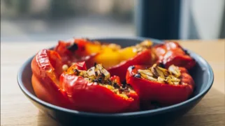 Фото рецепта: Ароматная сальса из печёного перца с насыщенным вкусом