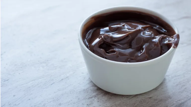 Фото блюда: Шоколадный пудинг с кокосовым сиропом