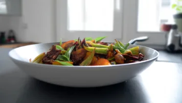 Фото блюда: Соте из момордики с мягким карамельным акцентом