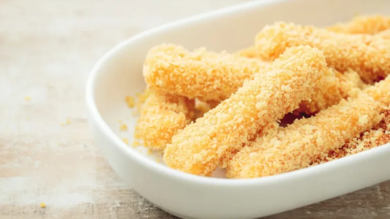 Фото блюда: Хрустящие сырные палочки с луковым порошком для уютного перекуса