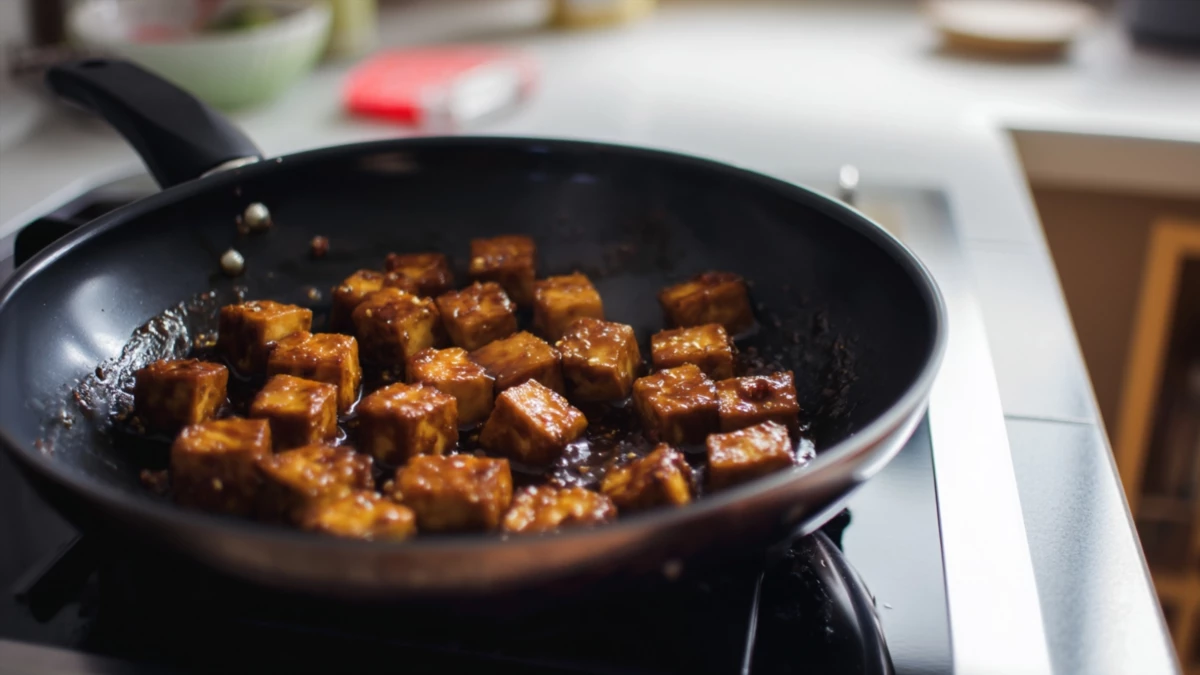 Фото блюда: Тофу в соевом соусе с чесноком который всегда получается вкусным