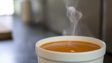 Фото рецепта Кремовый томатный суп из пелати с насыщенным вкусом и бархатной текстурой