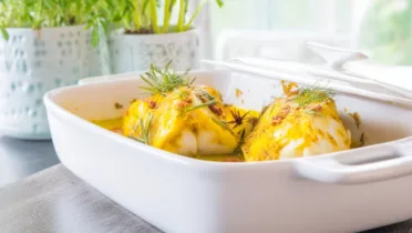 Фото рецепта Запеченная рыба с шафраном и лимоном с ярким ароматом моря