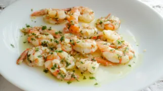 Фото рецепта: Жареные креветки в оливковом масле