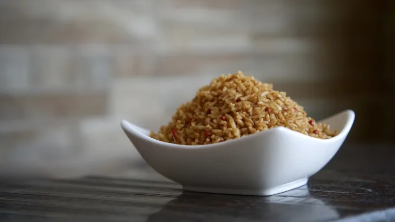 Фото блюда: Как приготовить коричневый рис с индийскими специями