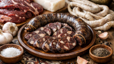 Фото рецепта: Казы домашняя колбаса из конины с насыщенным вкусом и специями
