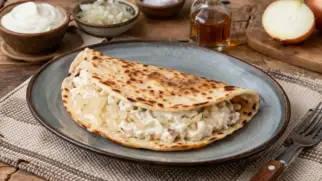 Фото рецепта: Кесильо лепешка с сыром и луком по никарагуанскому рецепту