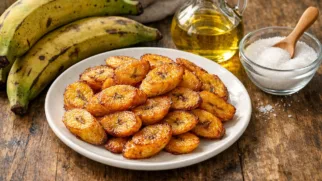 Фото рецепта: Жареные бананы плантайн с золотистой корочкой на сковороде