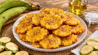 Фото рецепта: Тостонес жареные ломтики бананов по никарагуанскому рецепту