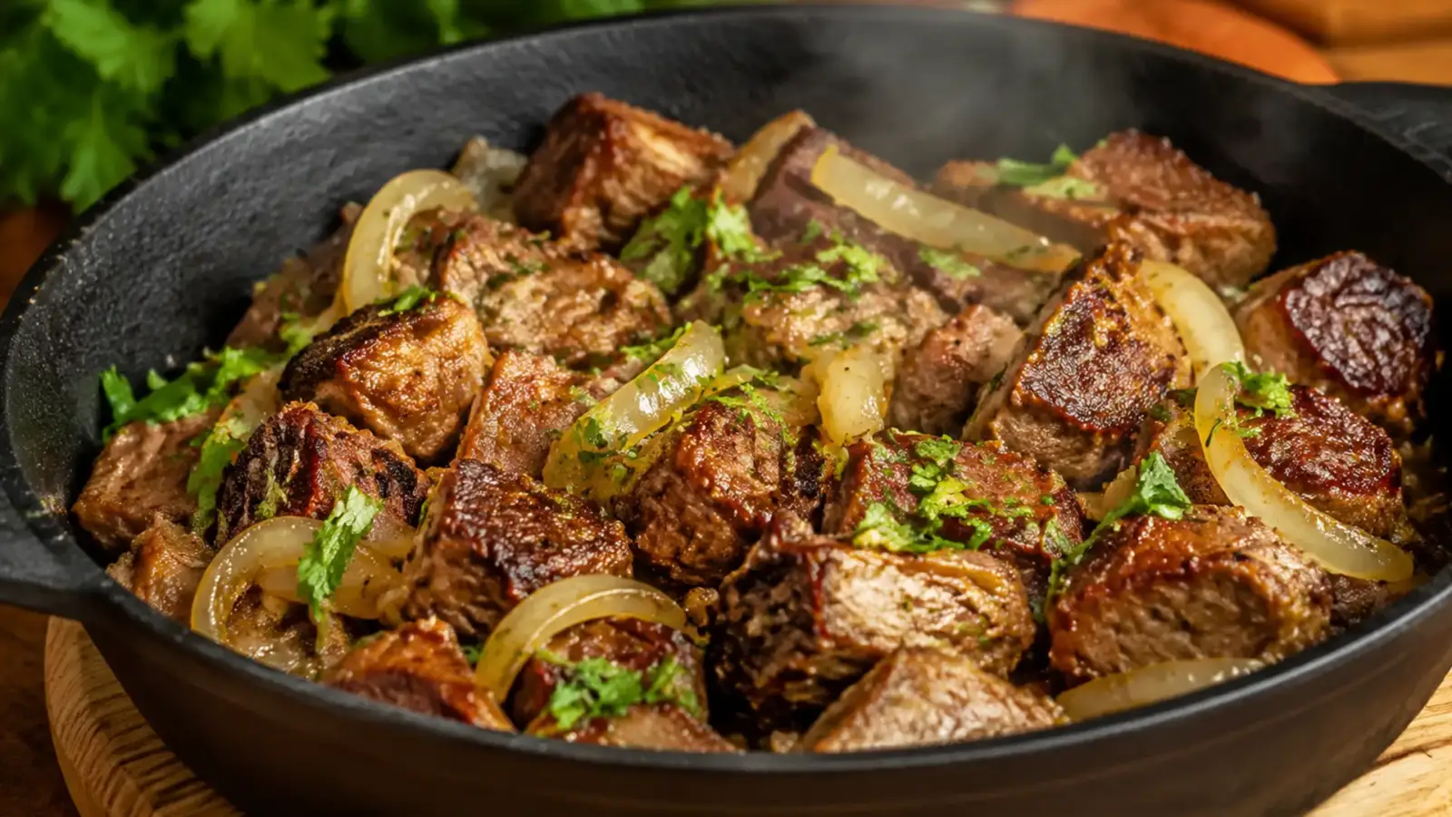 Фото блюда: Кавурма жареное мясо с луком таджикская кухня, рецепт с фото