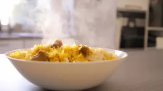 Фото рецепта: Плов со свиным сердцем и куркумой